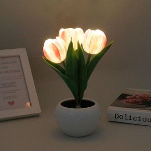 Tulip Lamp – LED Flower Table Lamp with Vase | USB Powered Ambient Light